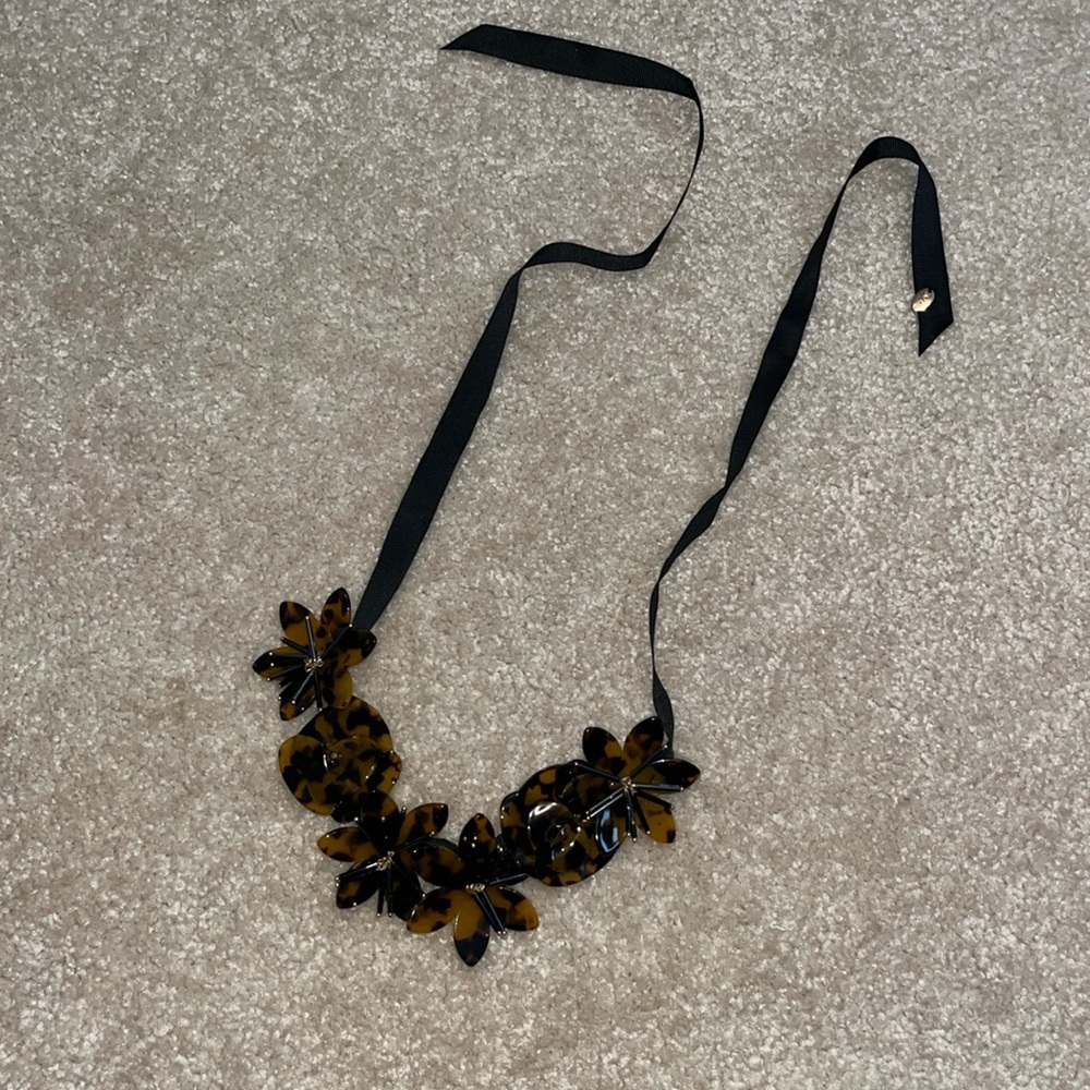 Flower necklace
